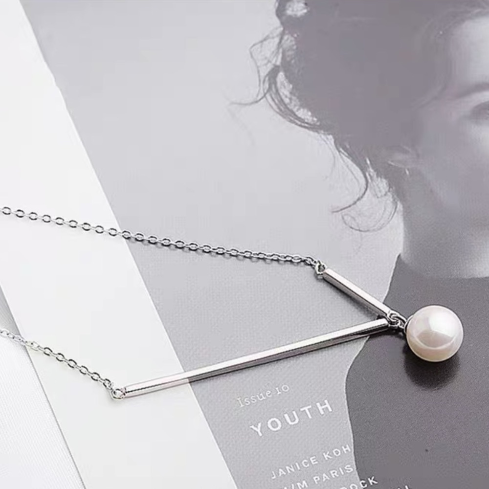 Women’s Korean Brand Silver Pearl Necklace